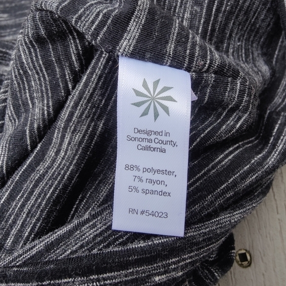 Athleta Dress Beyond Soft Black Gray Athletic Stretch Jersey Stretchy Medium NWT - Picture 10 of 12